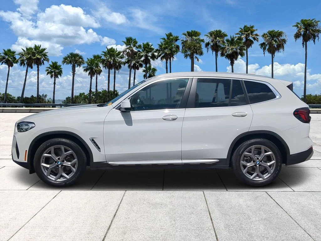 Used 2023 White BMW sDrive30i image 6