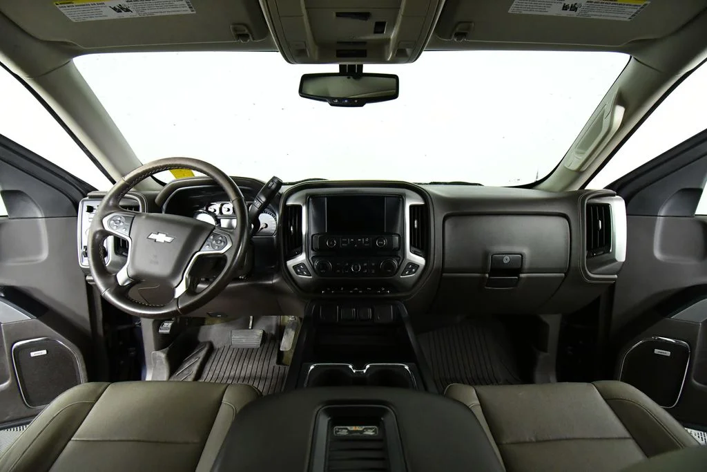 Used 2018 Blue Chevrolet LTZ image 18