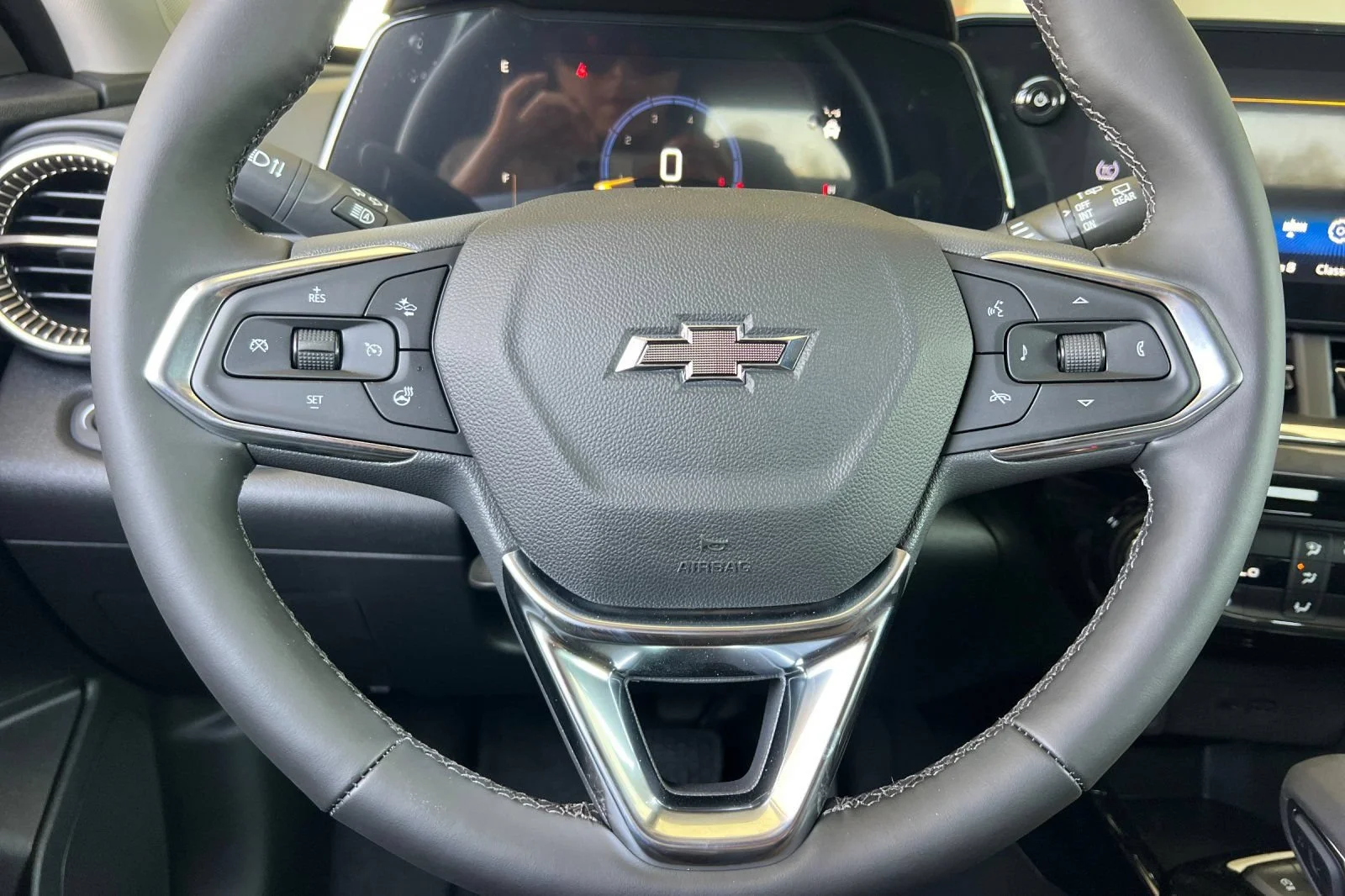 New 2026 Cacti Green Chevrolet ACTIV image 23