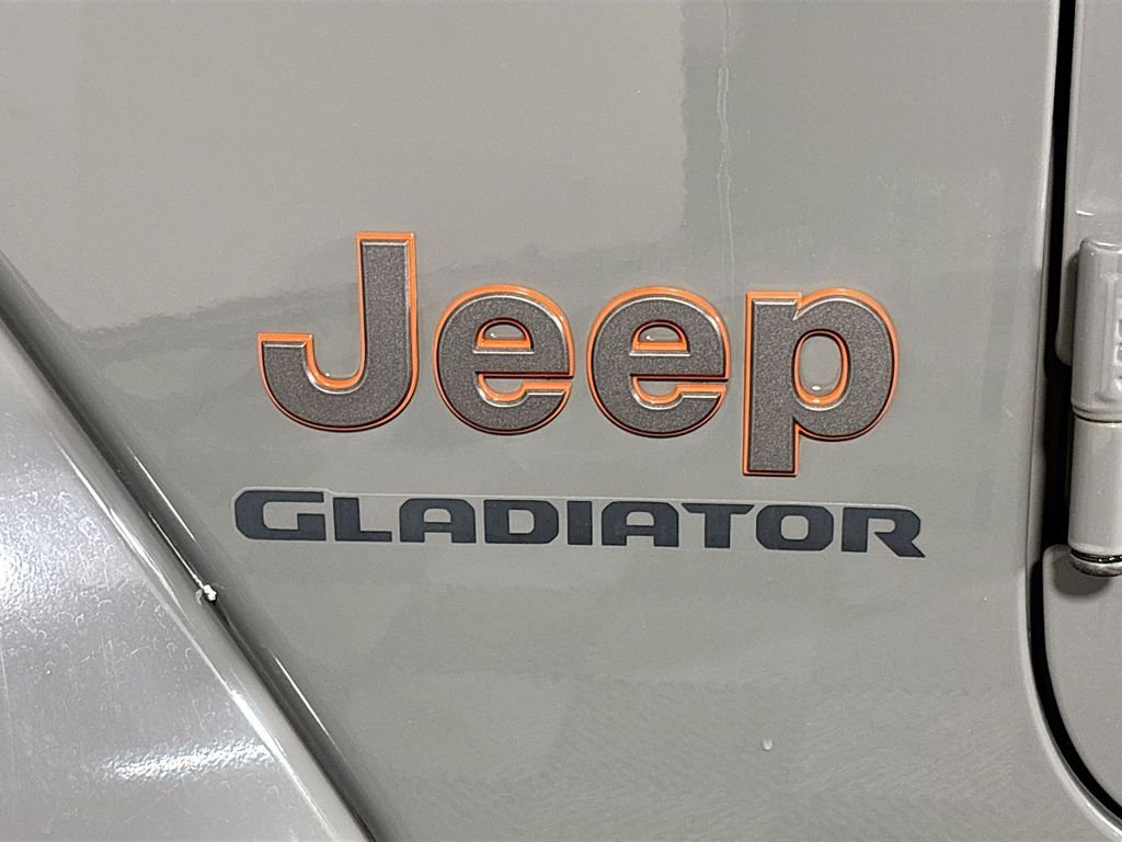Used 2021 Gray Jeep Mojave image 24