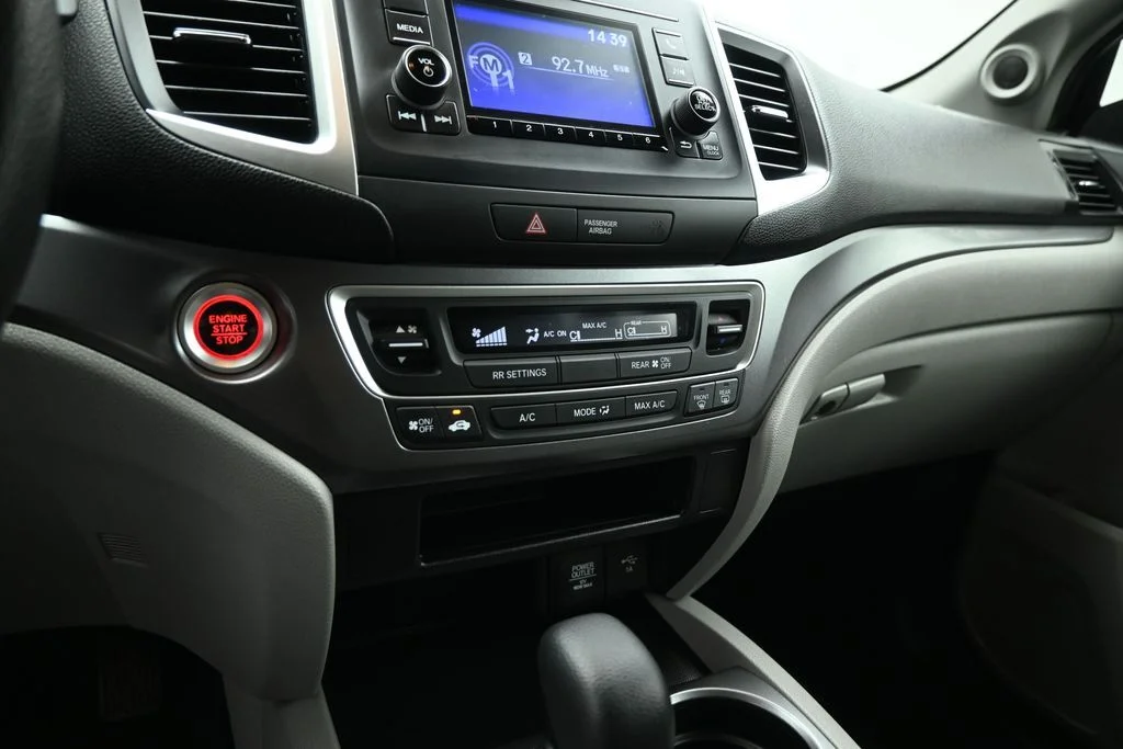 Used 2019 Black Honda LX image 15