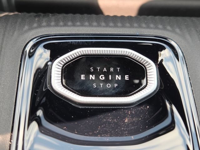 New 2026 Diamond Black Crystal Pearlcoat Jeep 85th Anniversary image 39