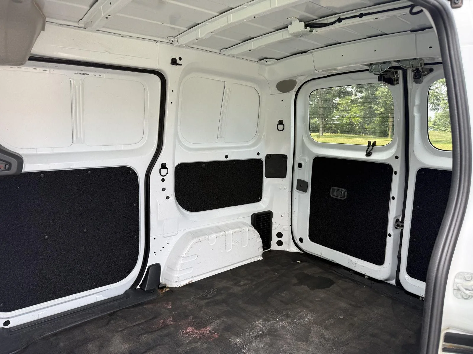 Used 2021 Fresh Powder Nissan S image 8