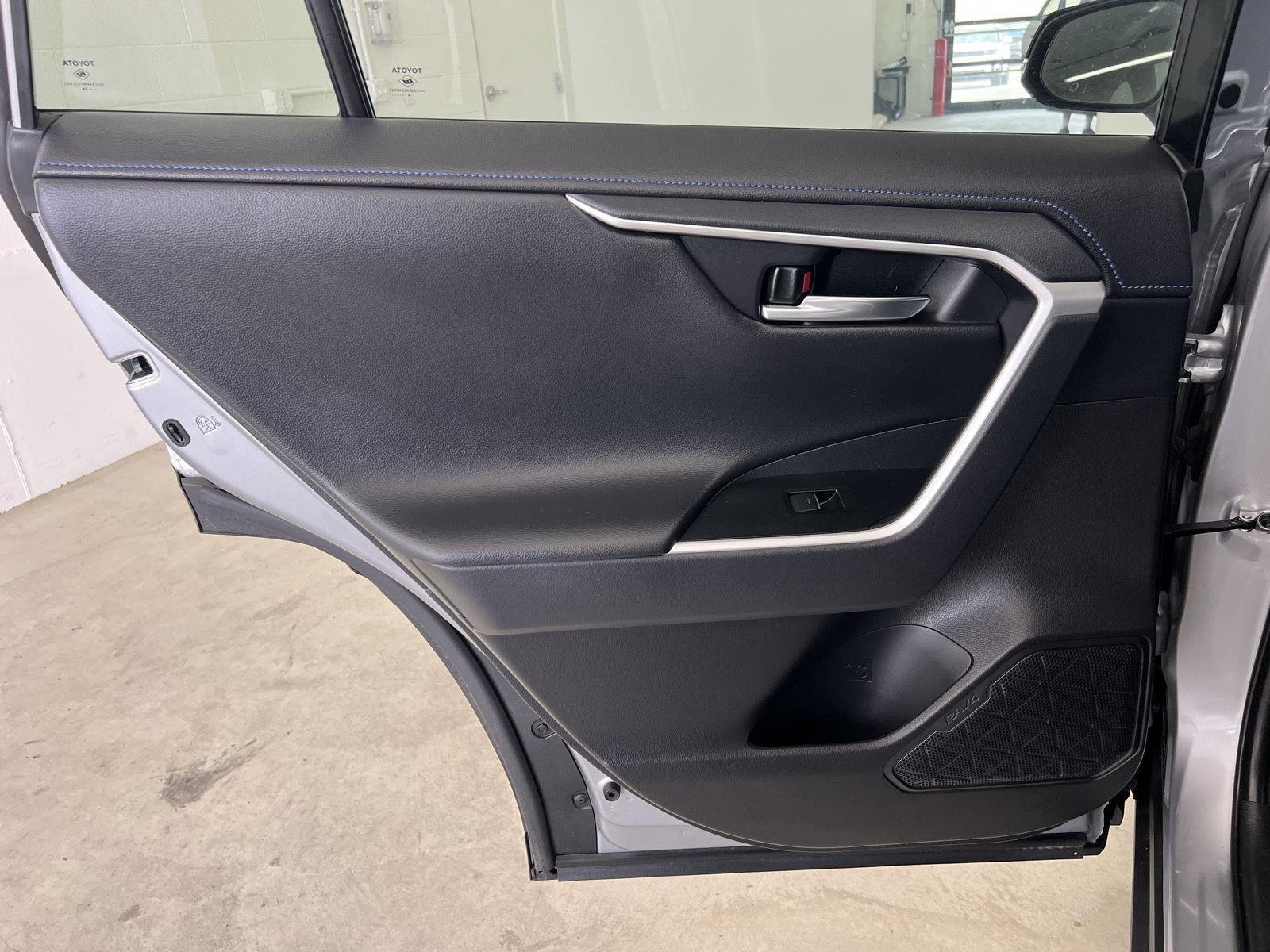 2024 Toyota RAV4 XSE - Photo 24