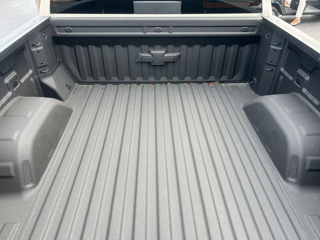 2026 Chevrolet Silverado 1500 ZR2 - Photo 12