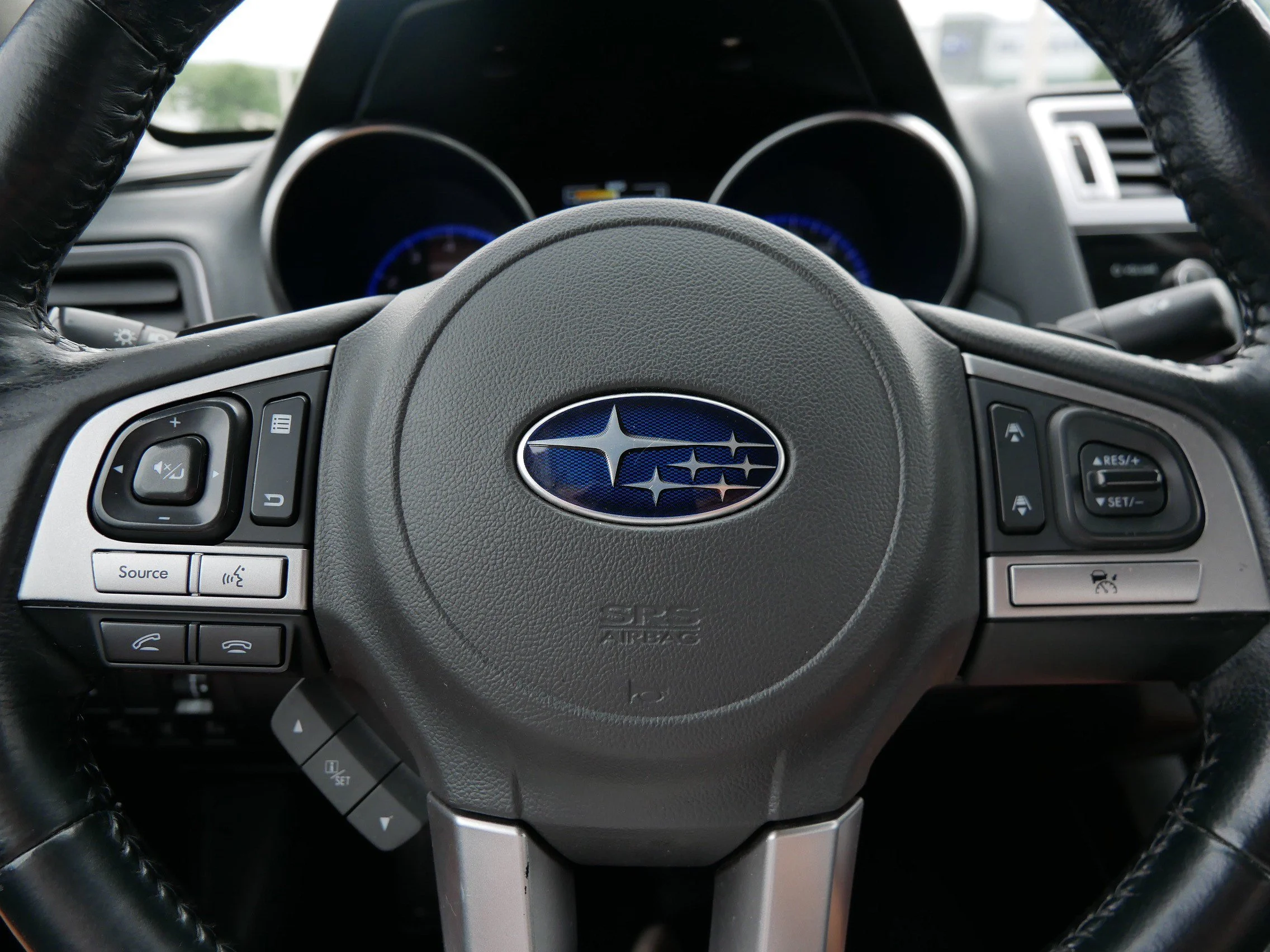 Used 2015 Crystal Black Silica Subaru 2.5i Limited image 25