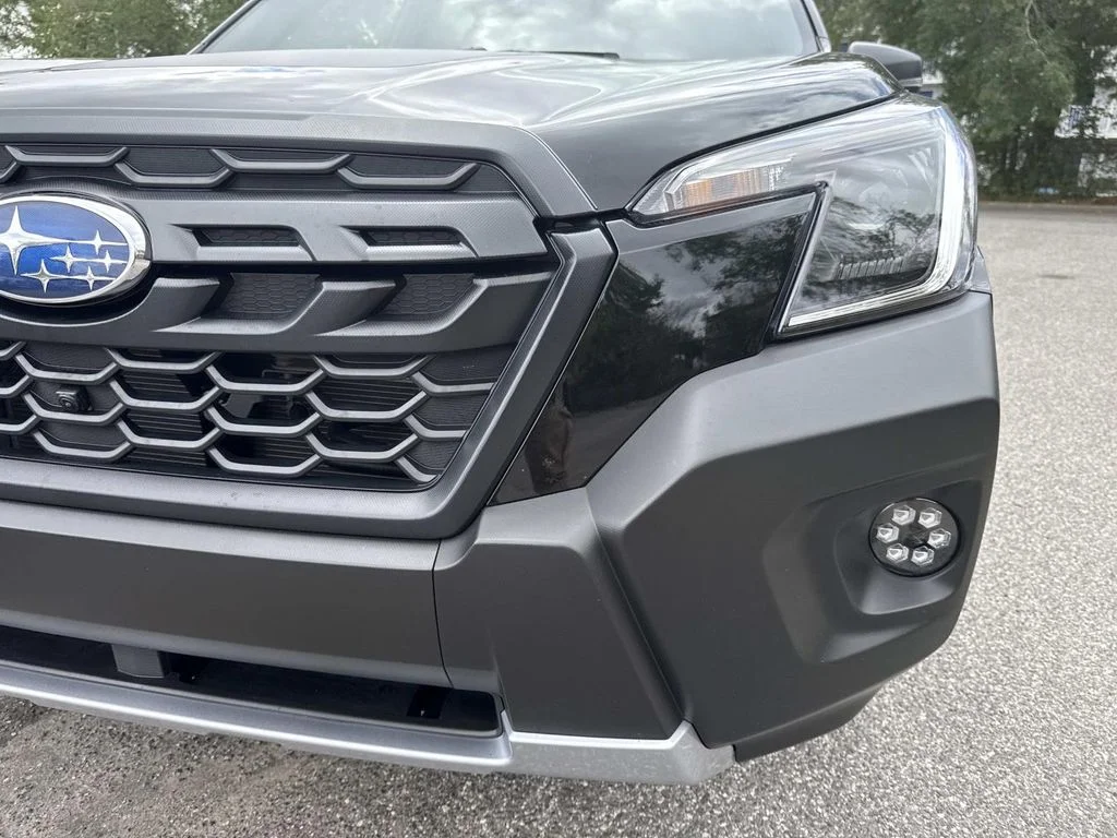Used 2025 Black Subaru Wilderness image 9