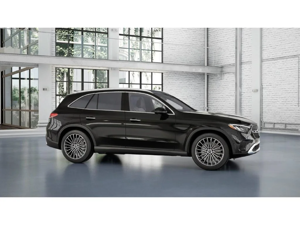 New 2027 Black Mercedes-Benz GLC 300 image 14