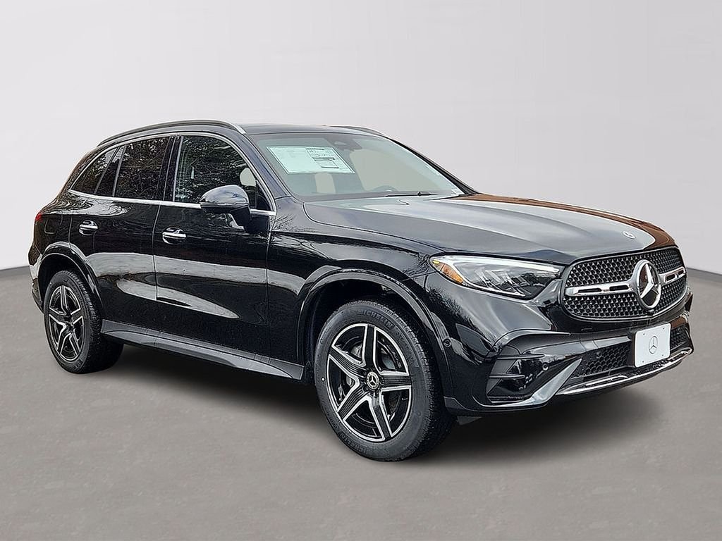 Used 2026 Black Mercedes-Benz GLC 300 image 2