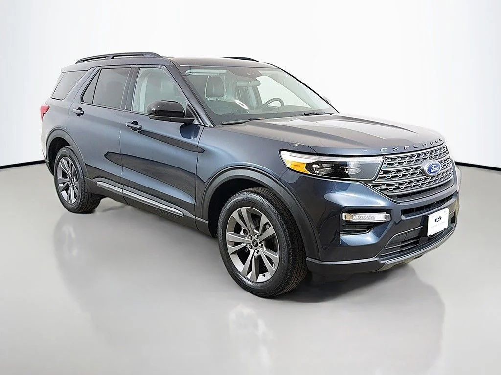 Used 2023 Blue Metallic Ford XLT image 46