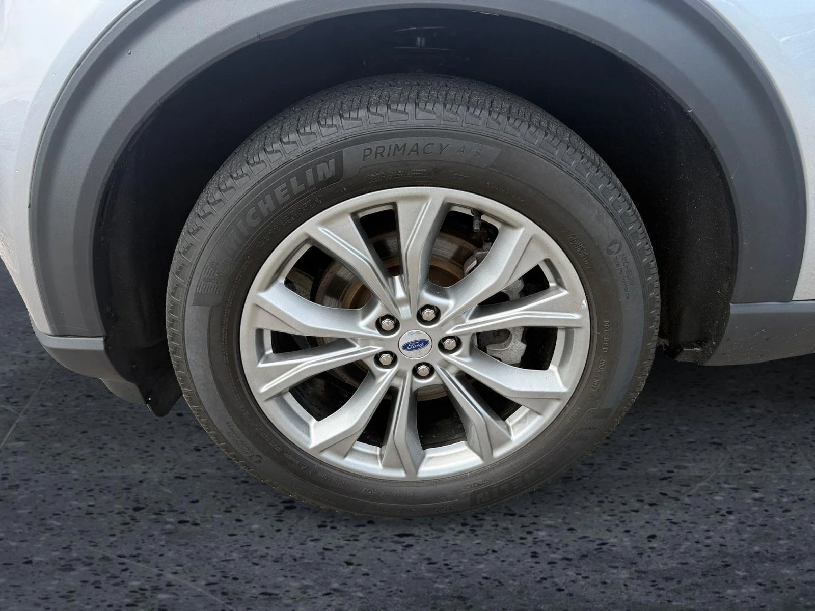 Used 2023 Iconic Silver Ford XLT image 9