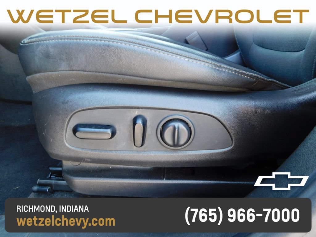 Used 2023 Ebony Twilight Metallic Buick Preferred image 13