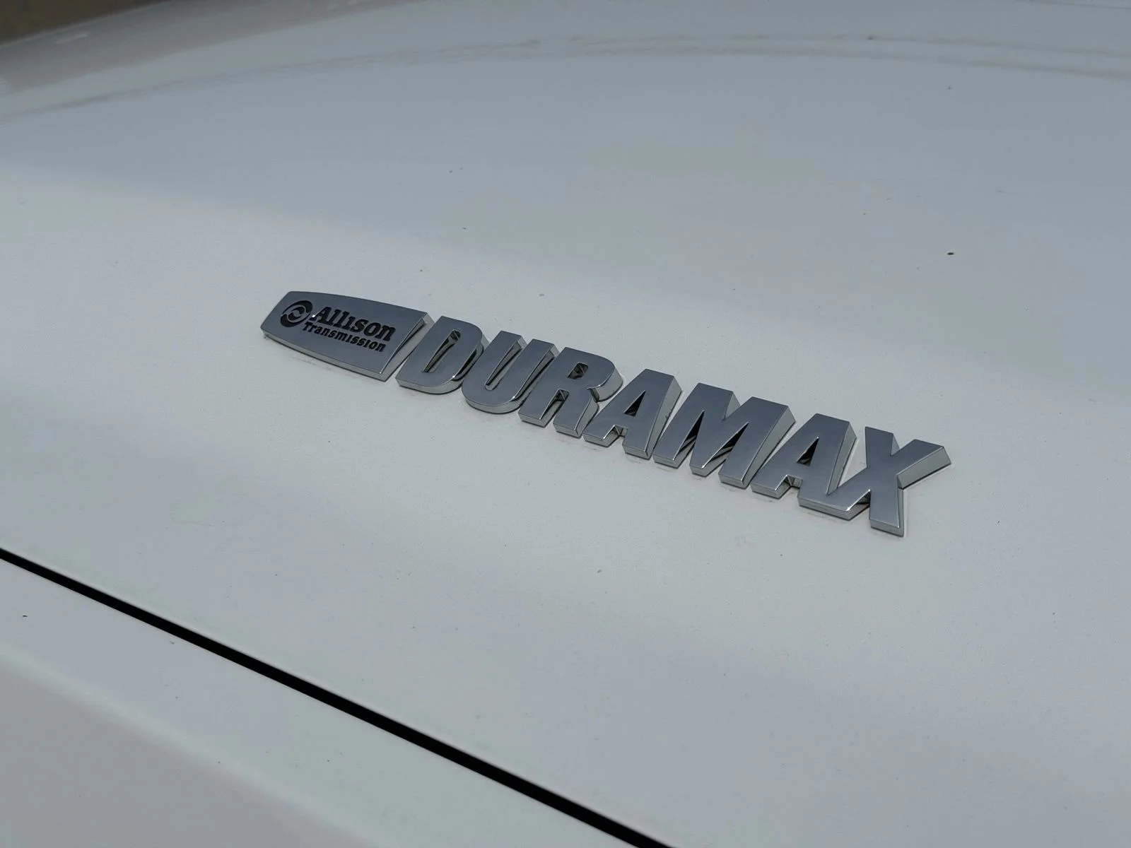 Used 2016 White Chevrolet LTZ image 14