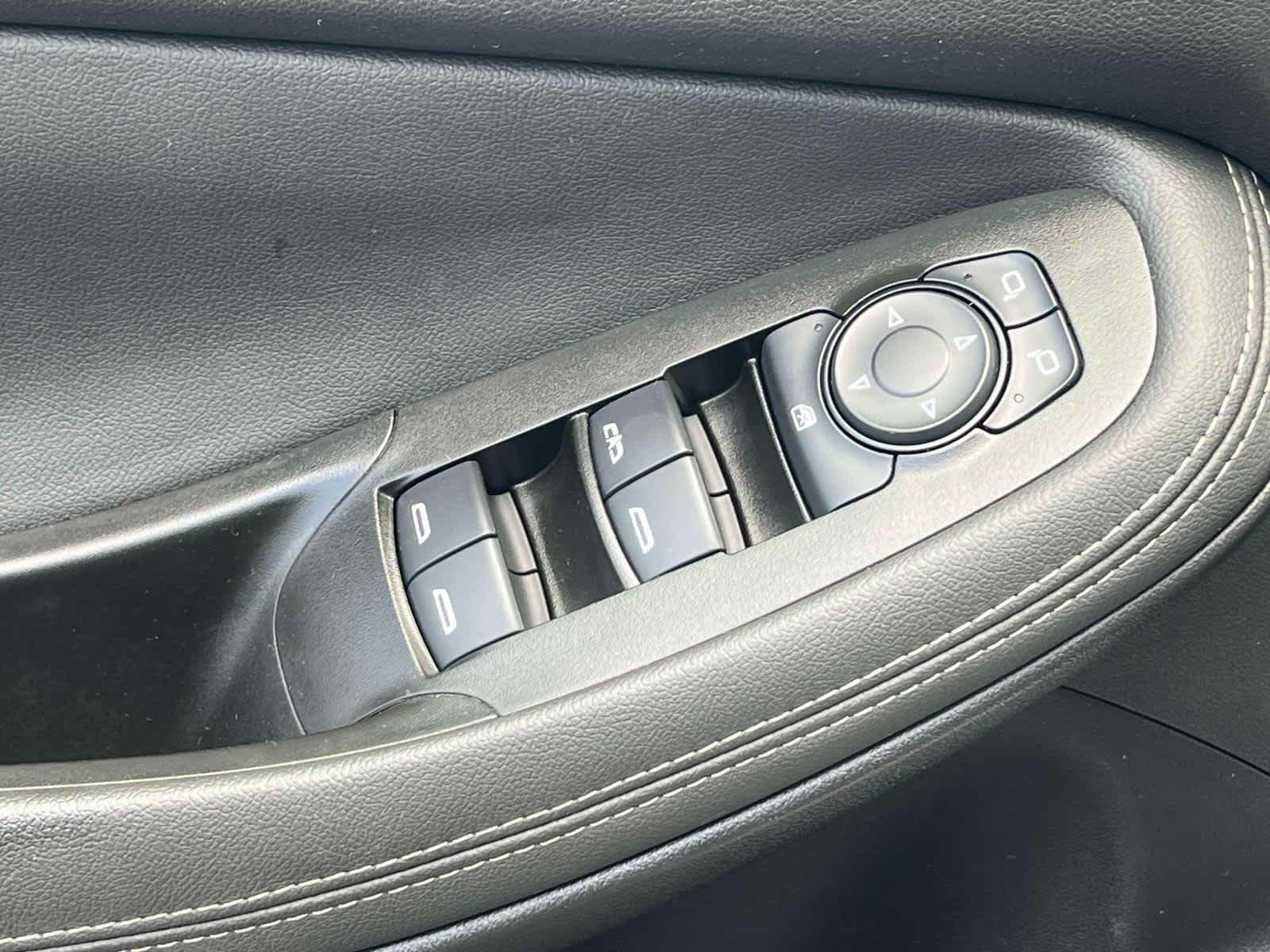 Certified Used 2023 Ebony Twilight Metallic Buick Select image 29