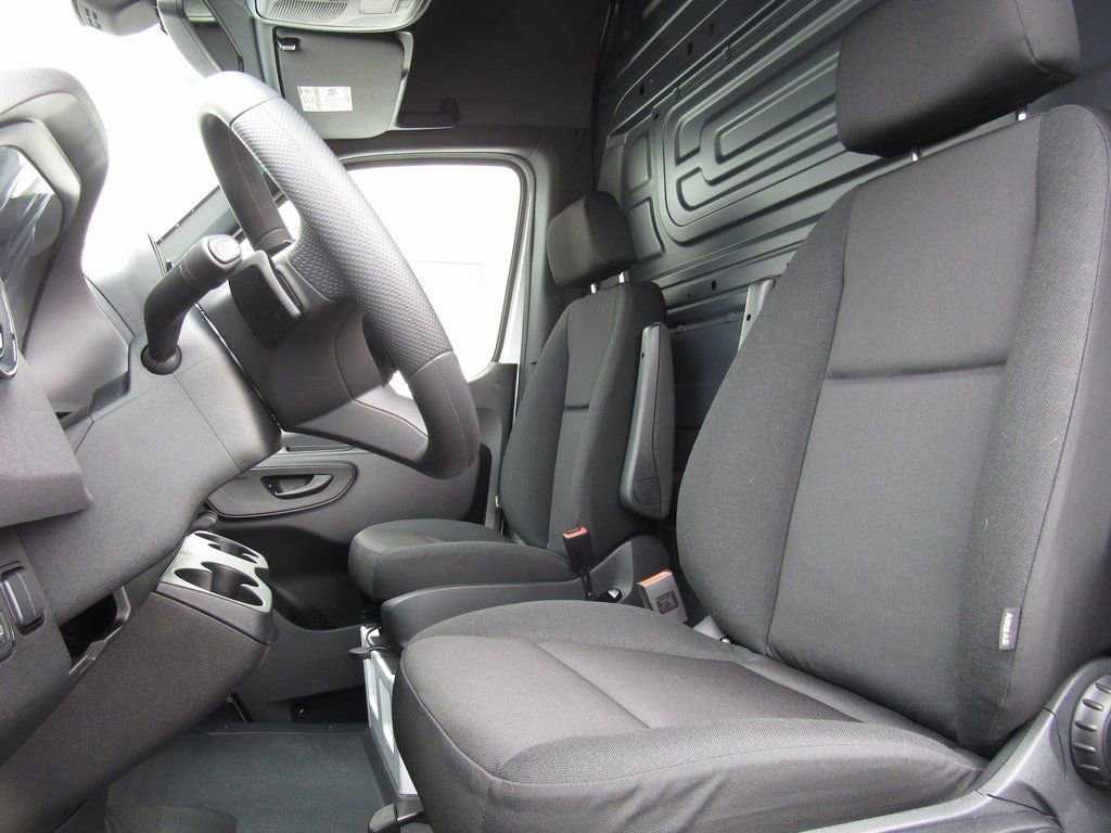 2025 Mercedes-Benz Sprinter Cargo Van Base - Photo 47