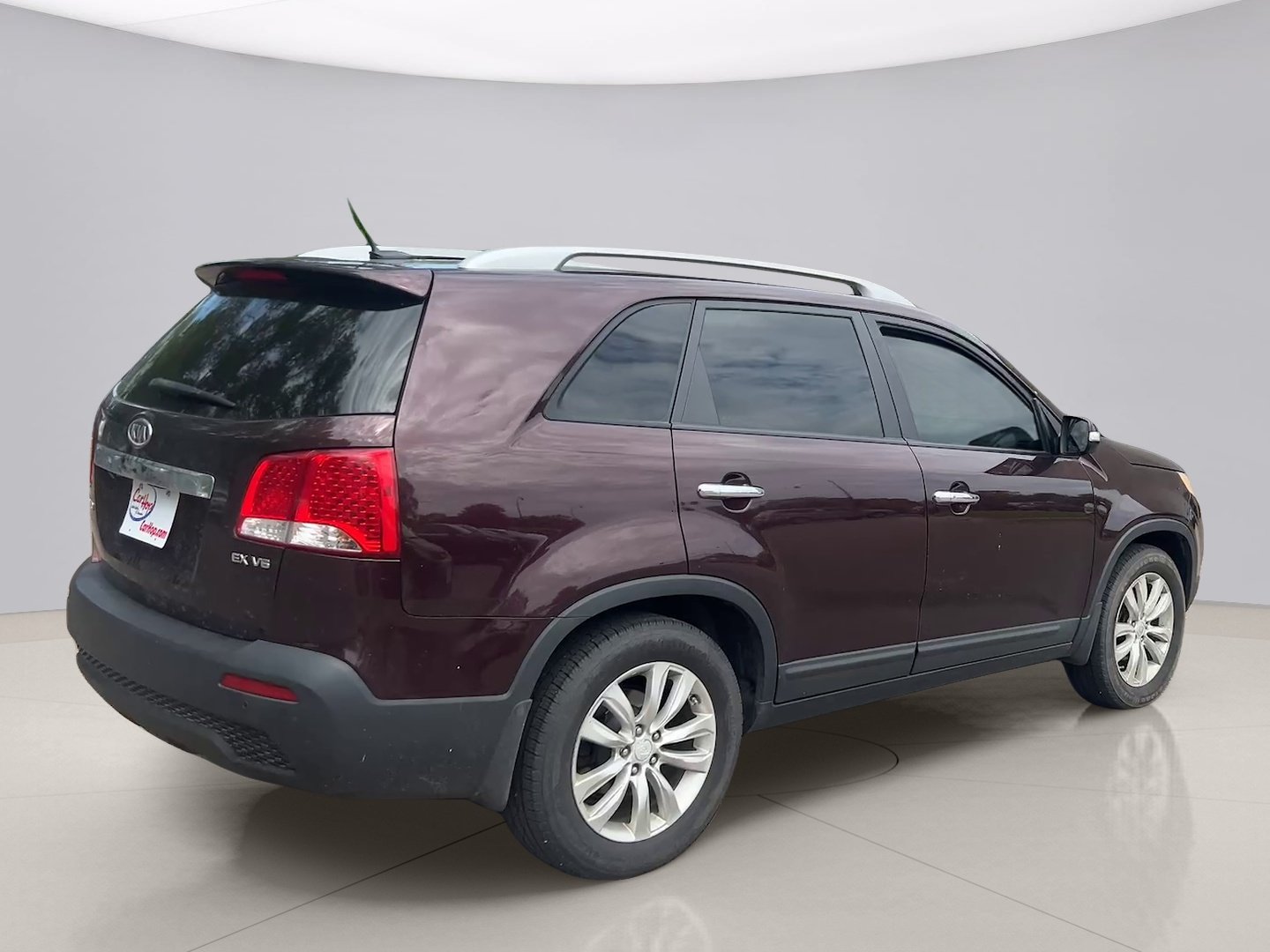 Used 2011 Maroon Kia EX image 5