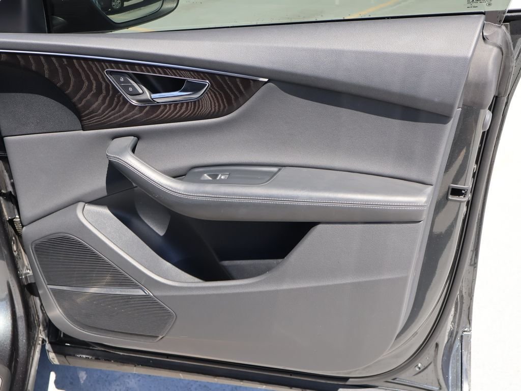 Used 2022 Daytona Gray Pearl Audi 55 Prestige image 14