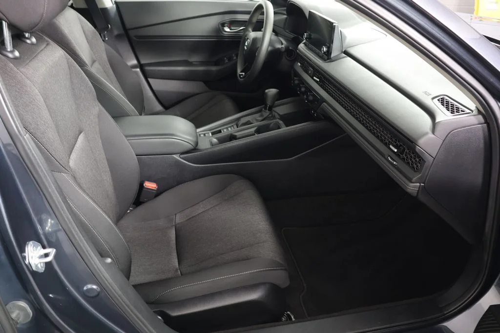 Used 2024  Honda EX image 23