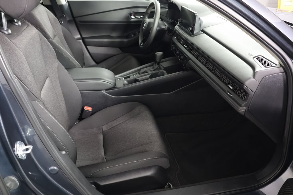 Used 2024  Honda EX image 23