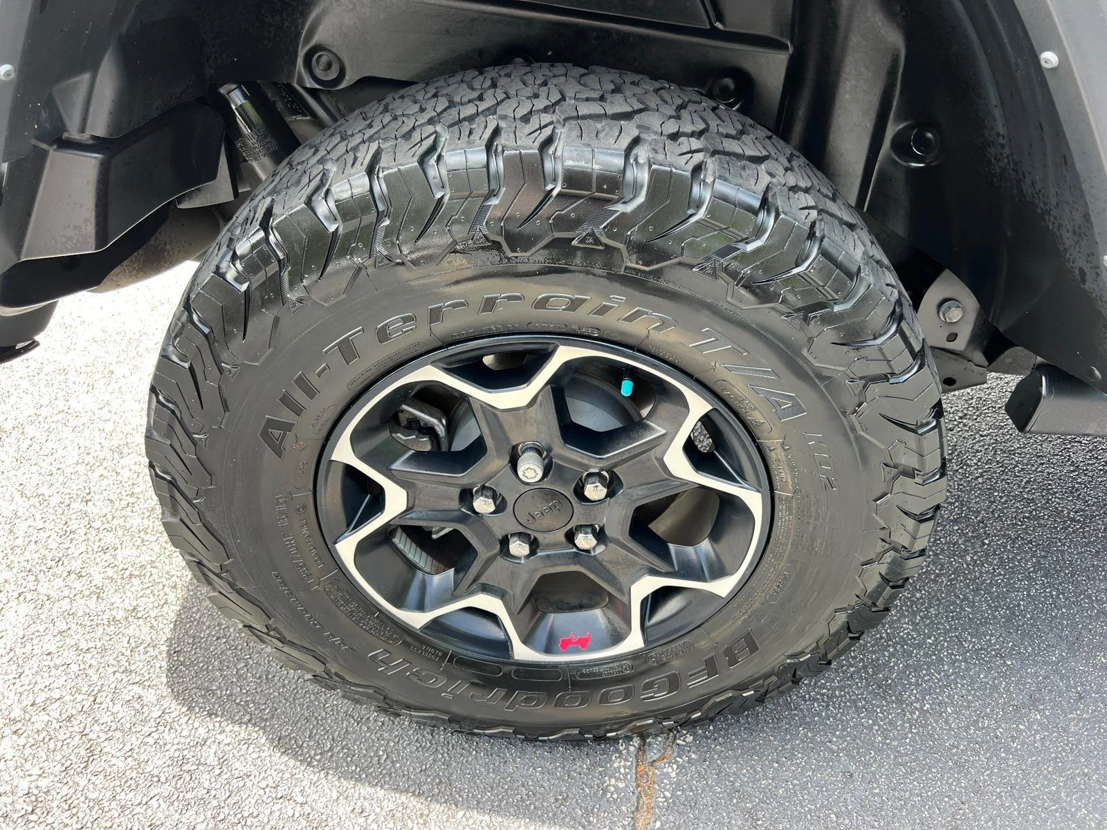 Used 2023 Sting-Gray Clearcoat Jeep Rubicon image 18