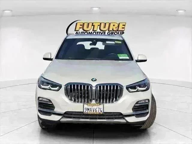 Certified Used 2019 White BMW xDrive40i image 4