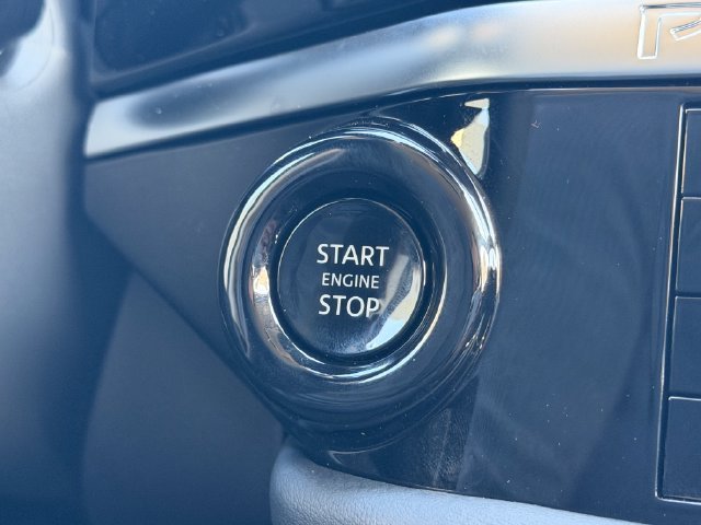 New 2026 White Nissan SL image 22
