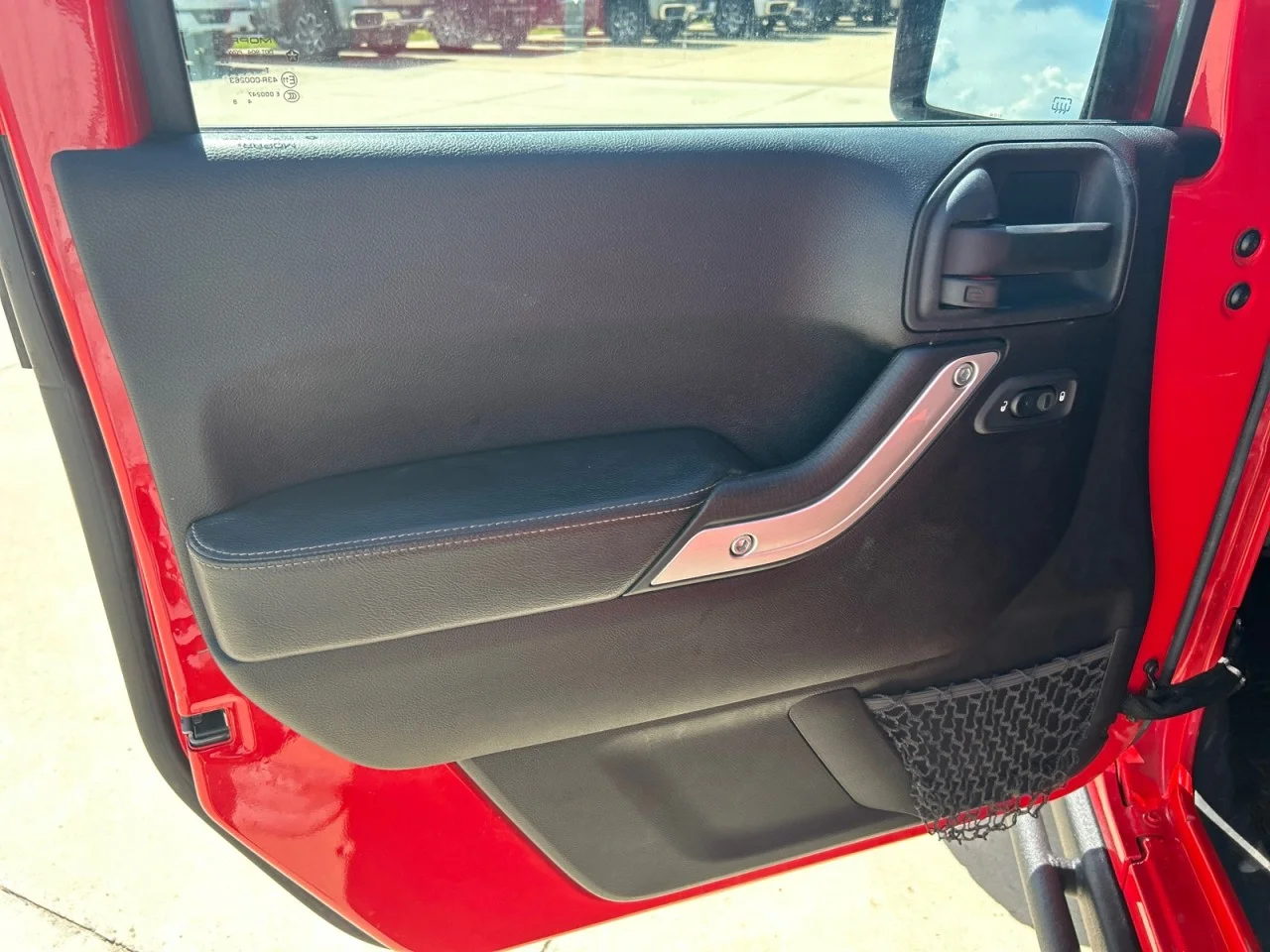 Used 2016 Red Jeep Rubicon Hard Rock image 11