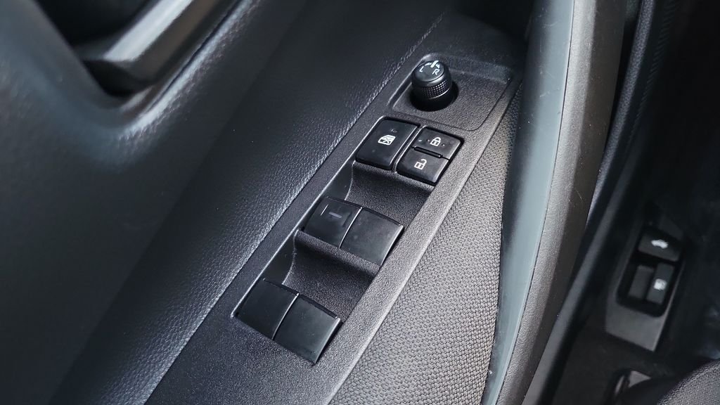 Certified Used 2025  Toyota LE image 18