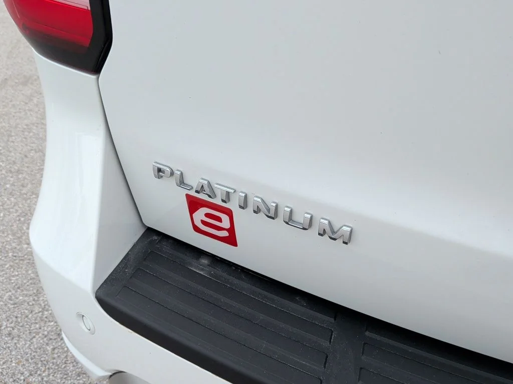Used 2022 White Ford Platinum image 50