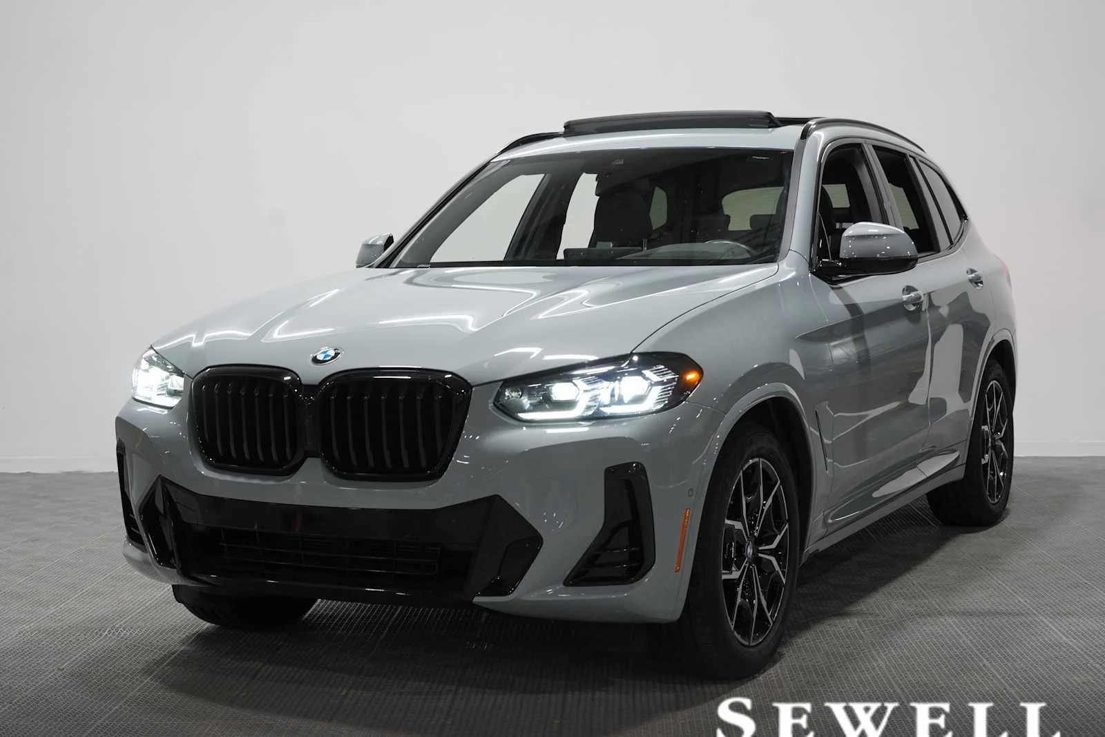 2024 BMW X3 sDrive30i's photo