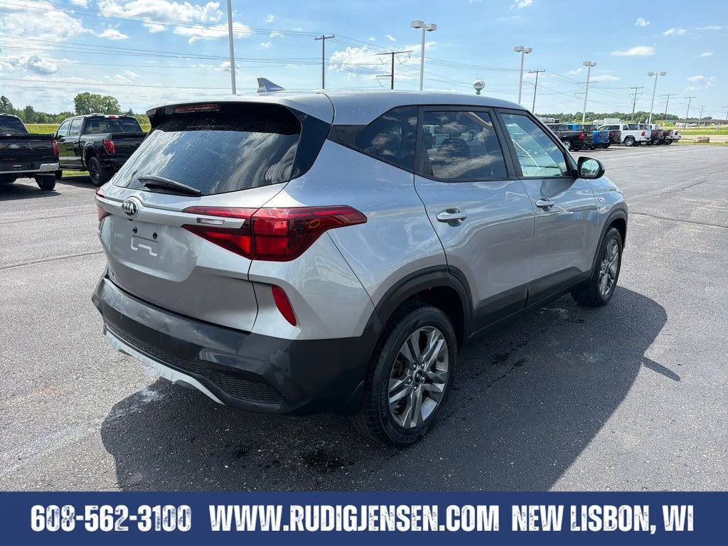 Used 2021 Gray Kia LX image 5