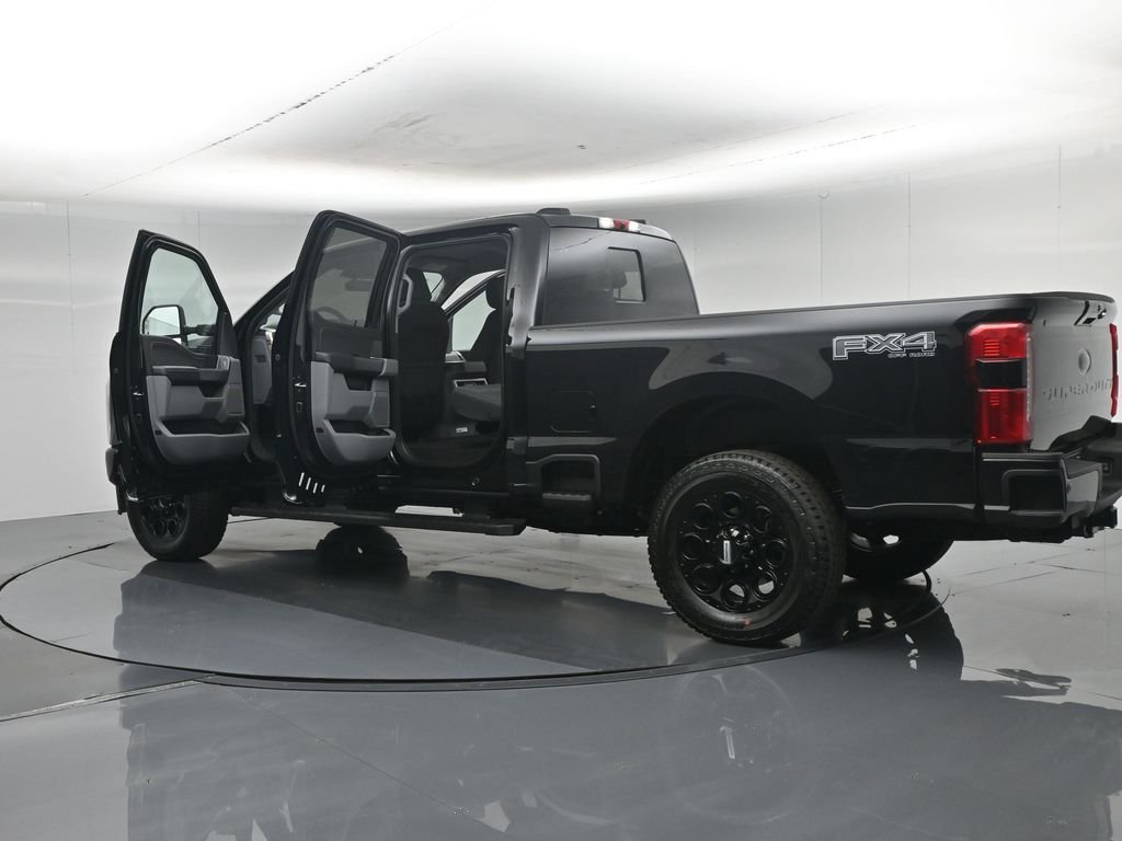 New 2026 Agate Black Metallic Ford XLT image 34