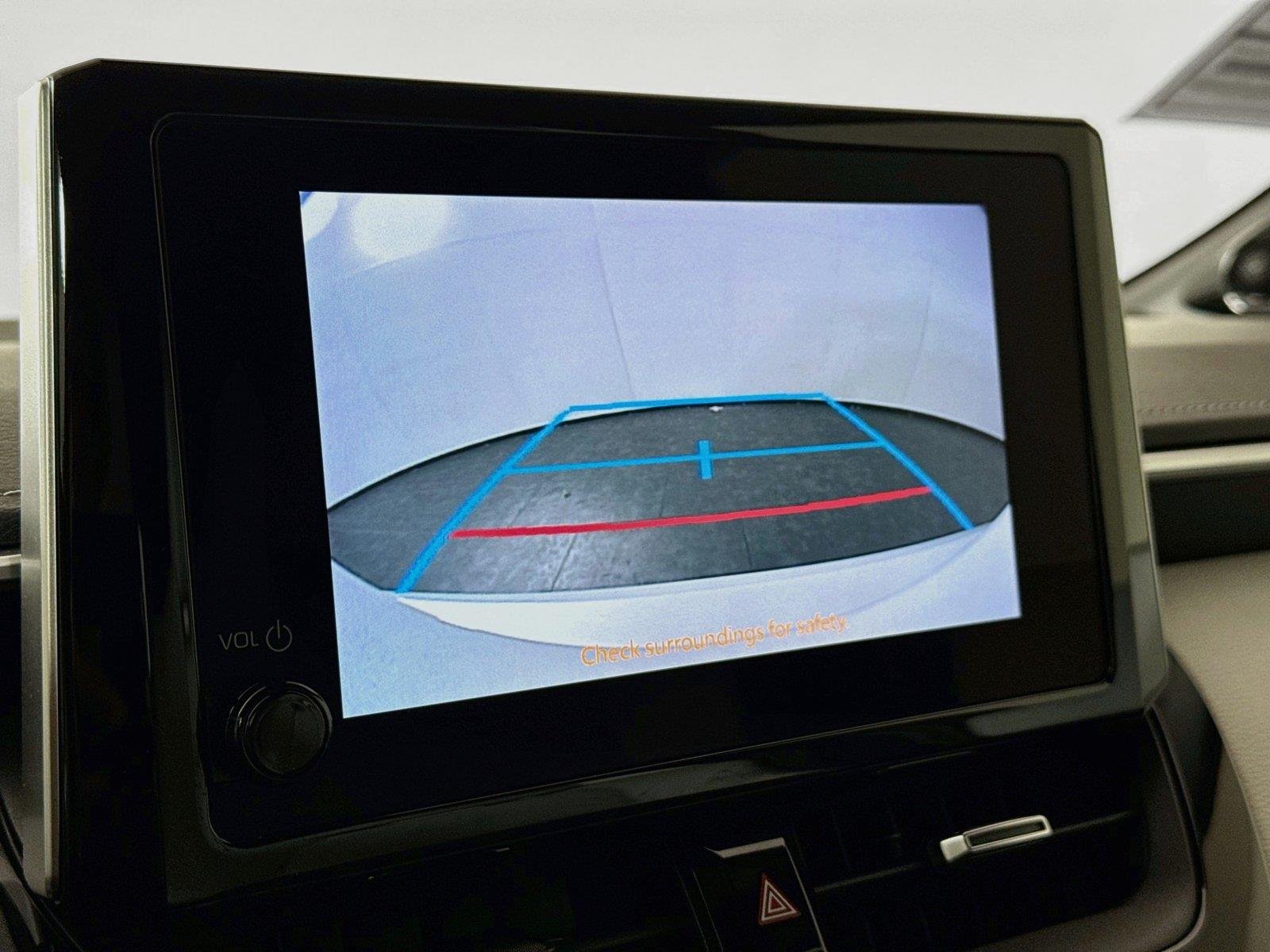 Used 2024 Wind Chill Pearl Toyota XSE image 24