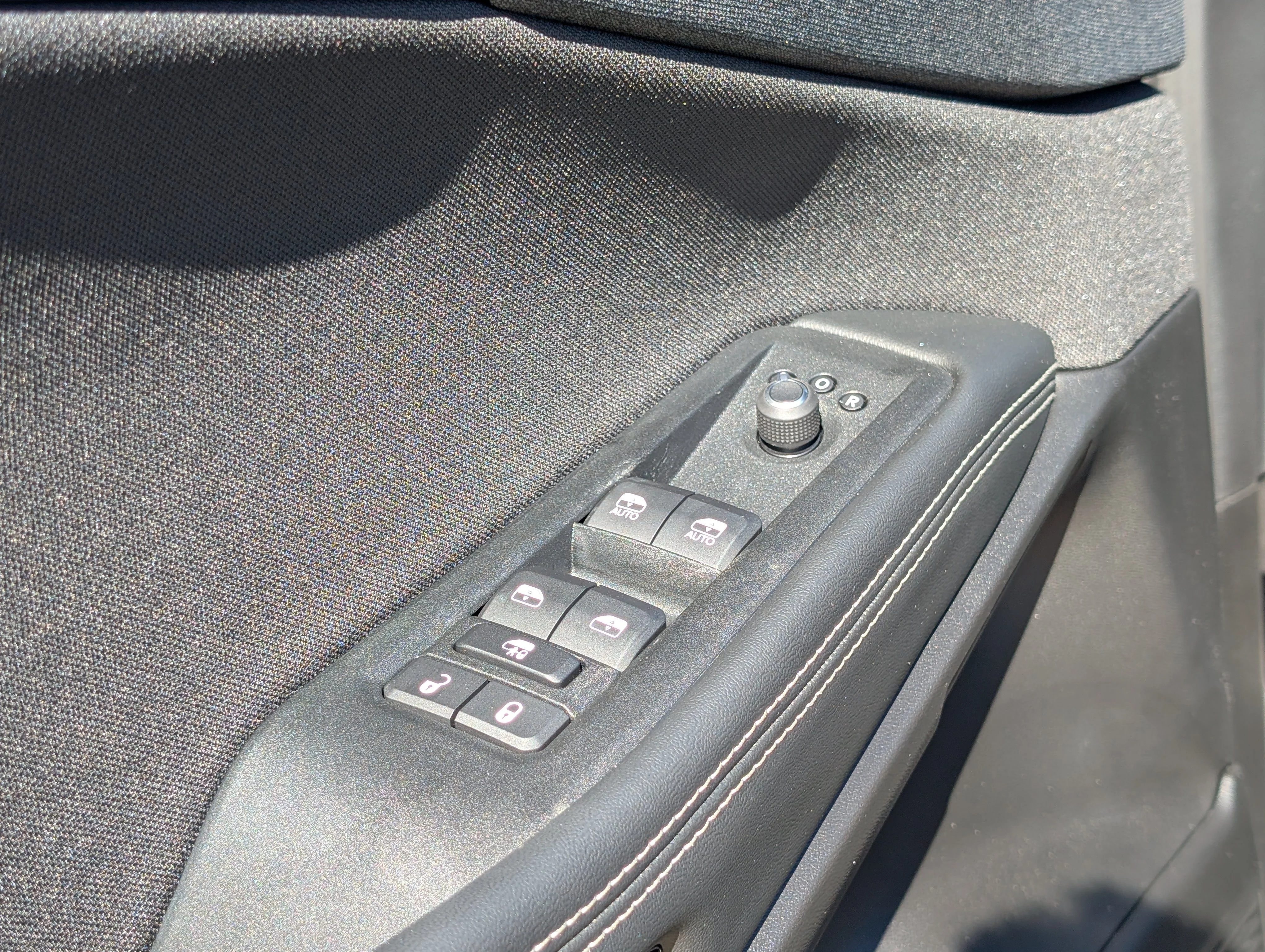 New 2026 Diamond Black Crystal Pearl Jeep Laredo image 16