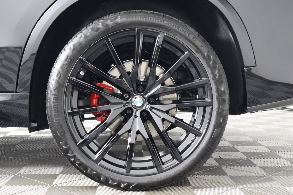 New 2026 Black Sapphire Metallic BMW xDrive40i image 10