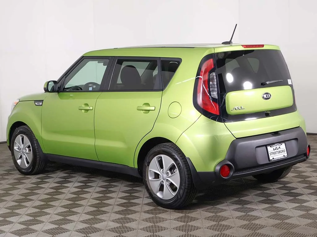 Used 2015 Green Kia Base image 6