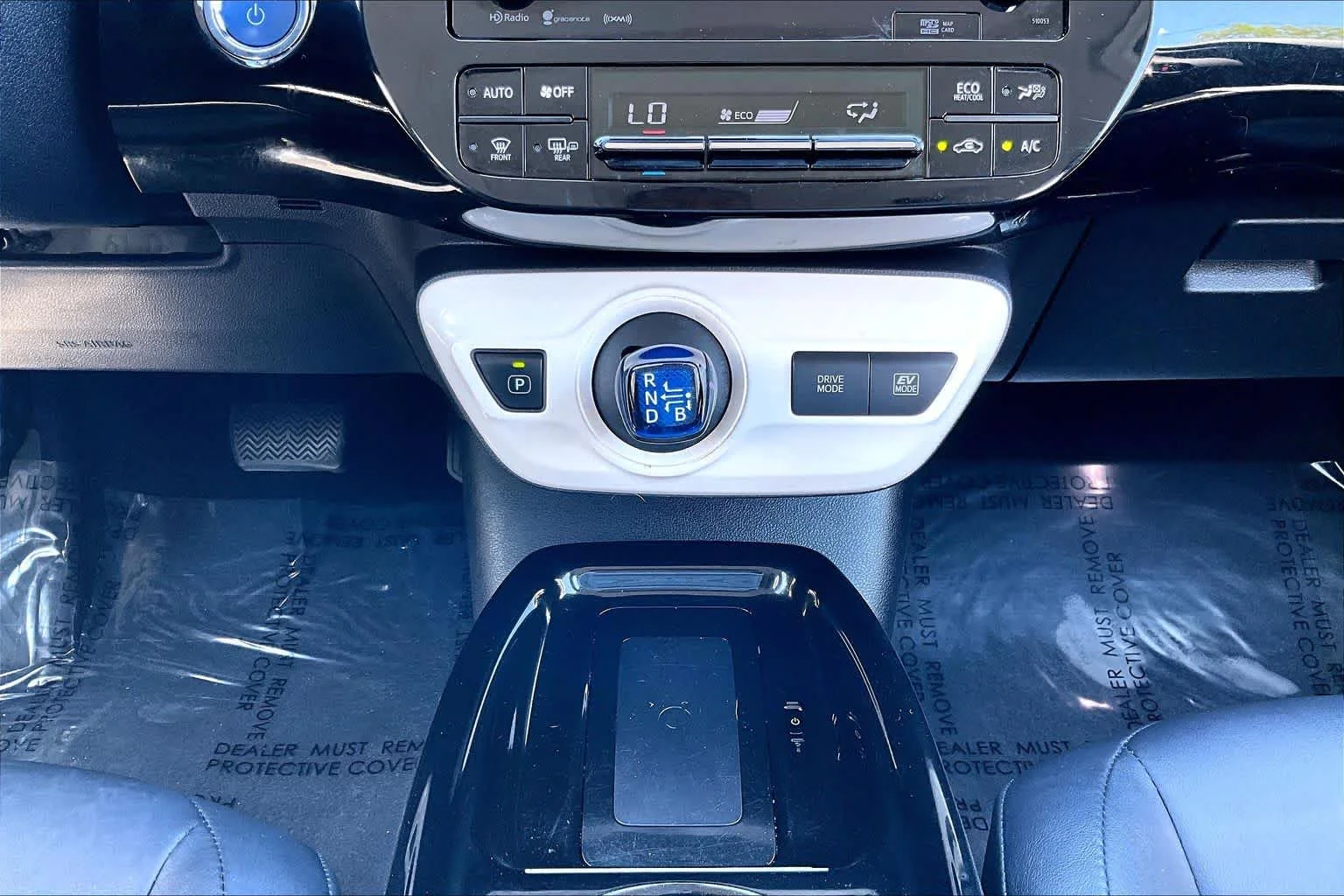 Used 2017 Sea Glass Pearl Toyota Three Touring image 34