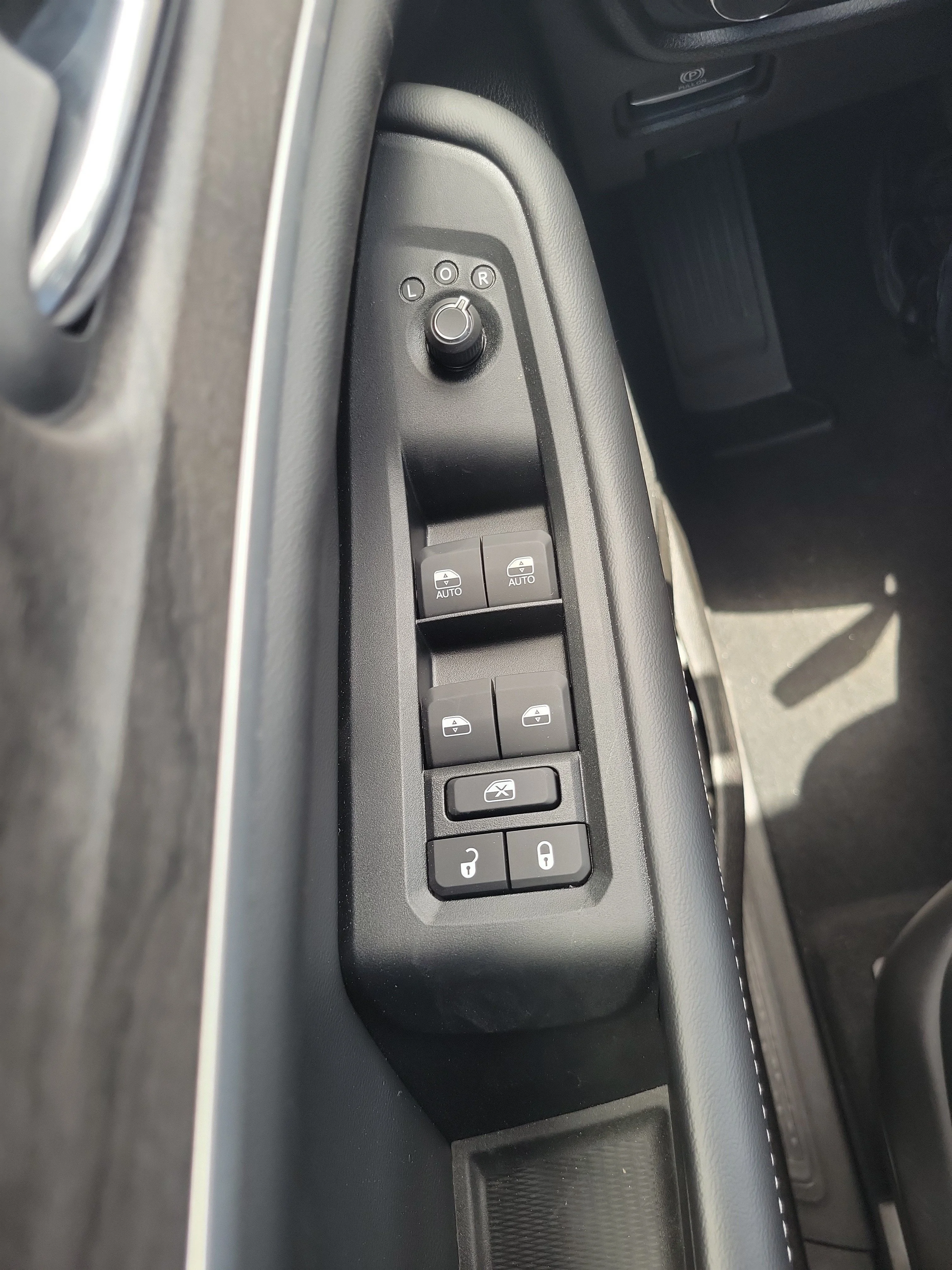 New 2026 Diamond Black Crystal Pearlcoat Jeep Limited image 21