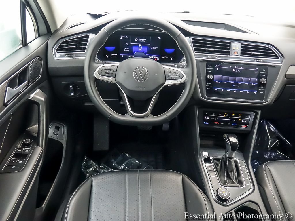Certified Used 2022  Volkswagen 2.0T SE image 12