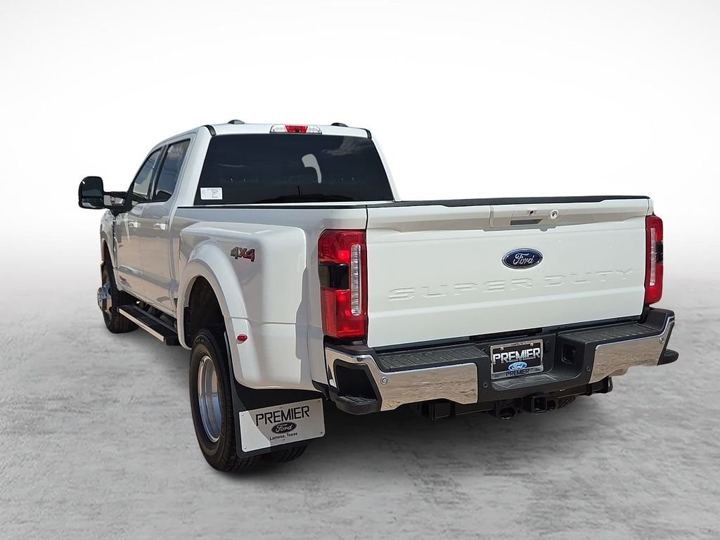 New 2026 Star White Metallic Tri-Coat Ford F-350® Lariat® image 8