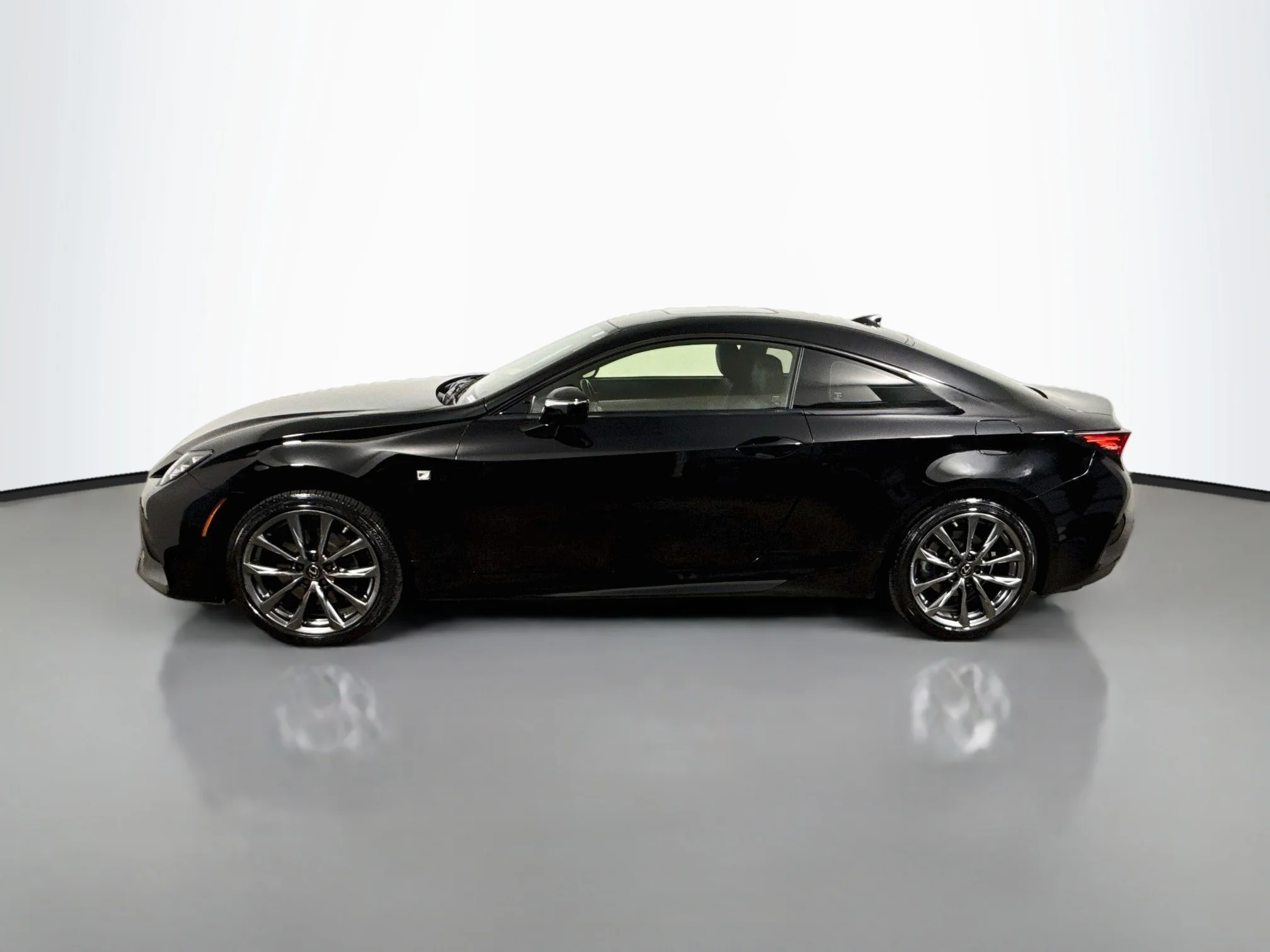 Used 2020  Lexus F Sport image 4