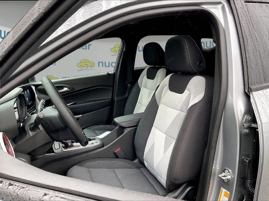 2026 Chevrolet Trax RS - Photo 11