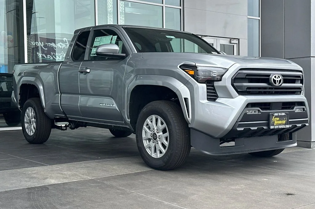 New 2026 Celestial Silver Metallic Toyota  SR5 image 2