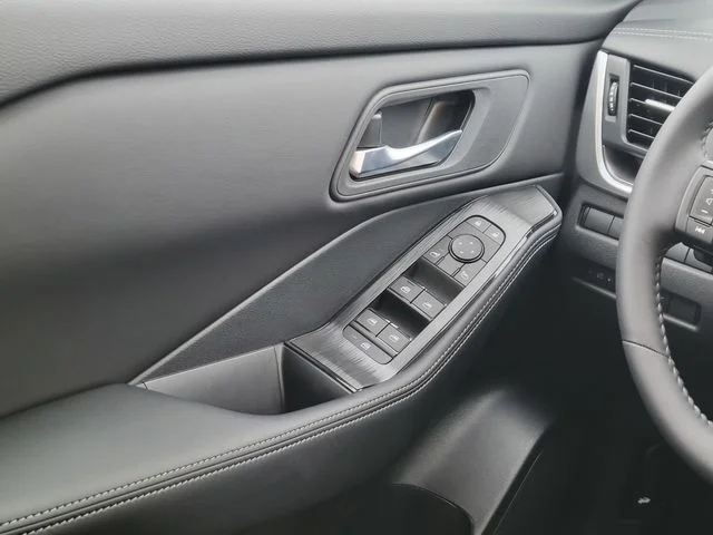 2026 Nissan Rogue SV - Photo 33