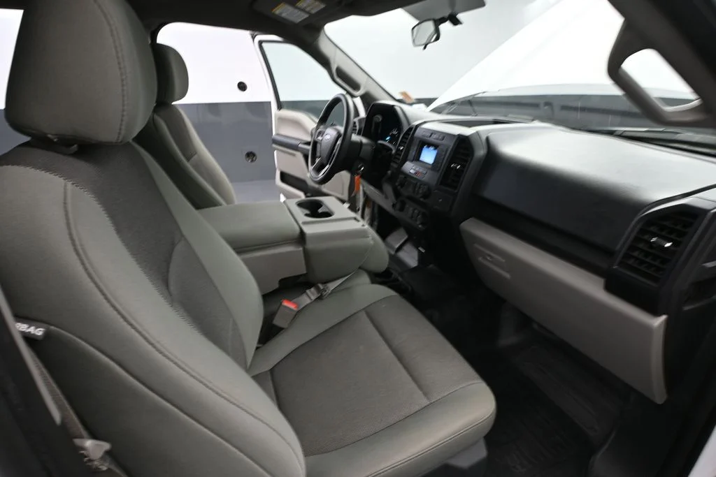 Used 2018 White Ford XL image 44