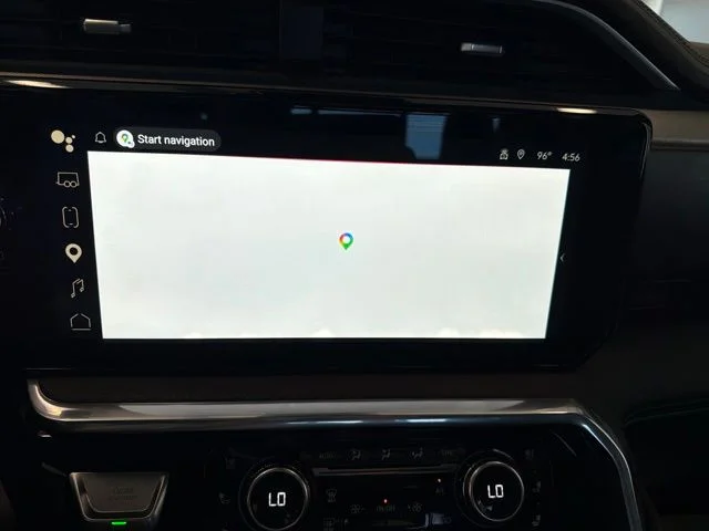 Used 2023 White GMC Denali image 3