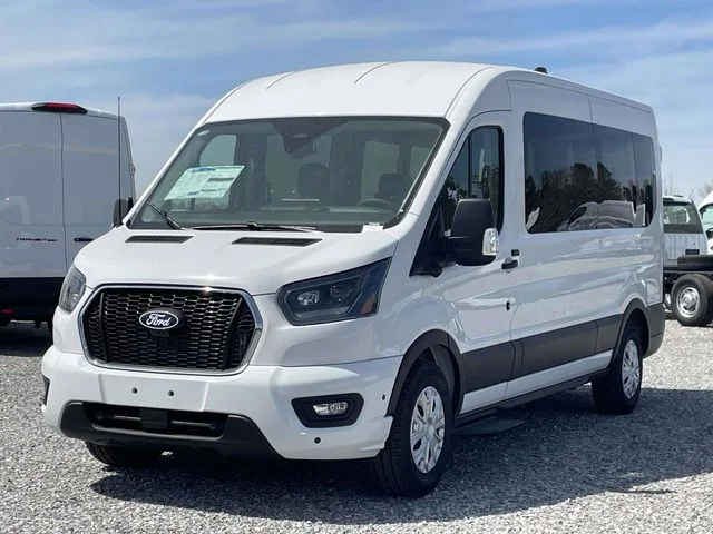 New 2026 Oxford White Ford XLT image 12
