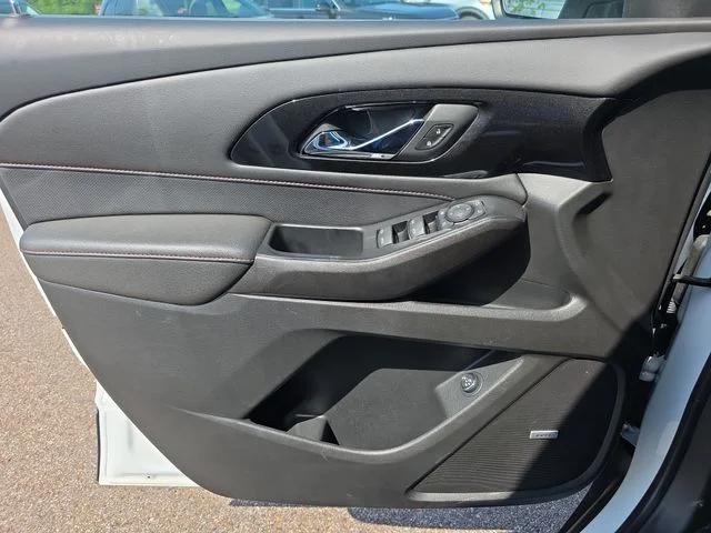 Used 2023 White Chevrolet RS image 18