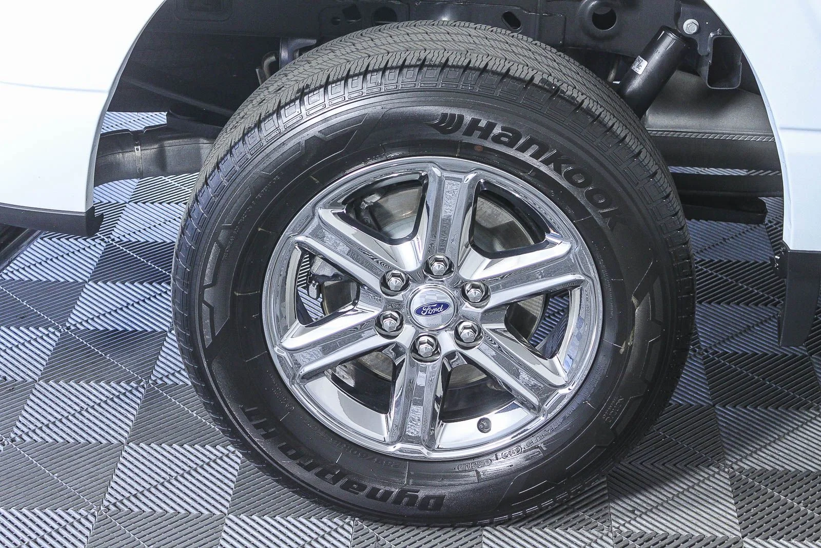 Used 2025 White Ford XLT image 11