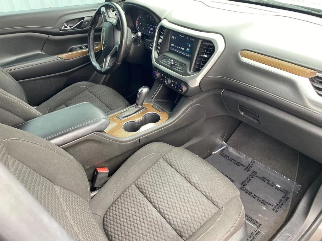 Used 2019 Gray GMC SLE-1 image 24